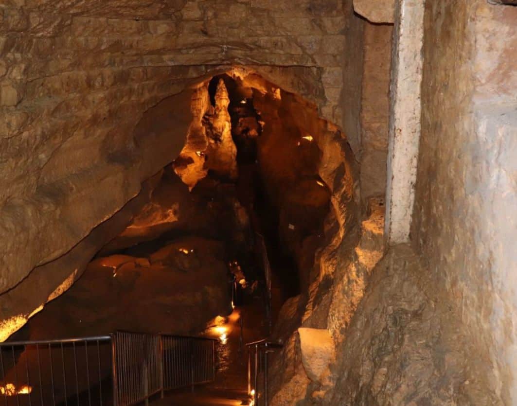 Entrance to the Cave of the Mounds