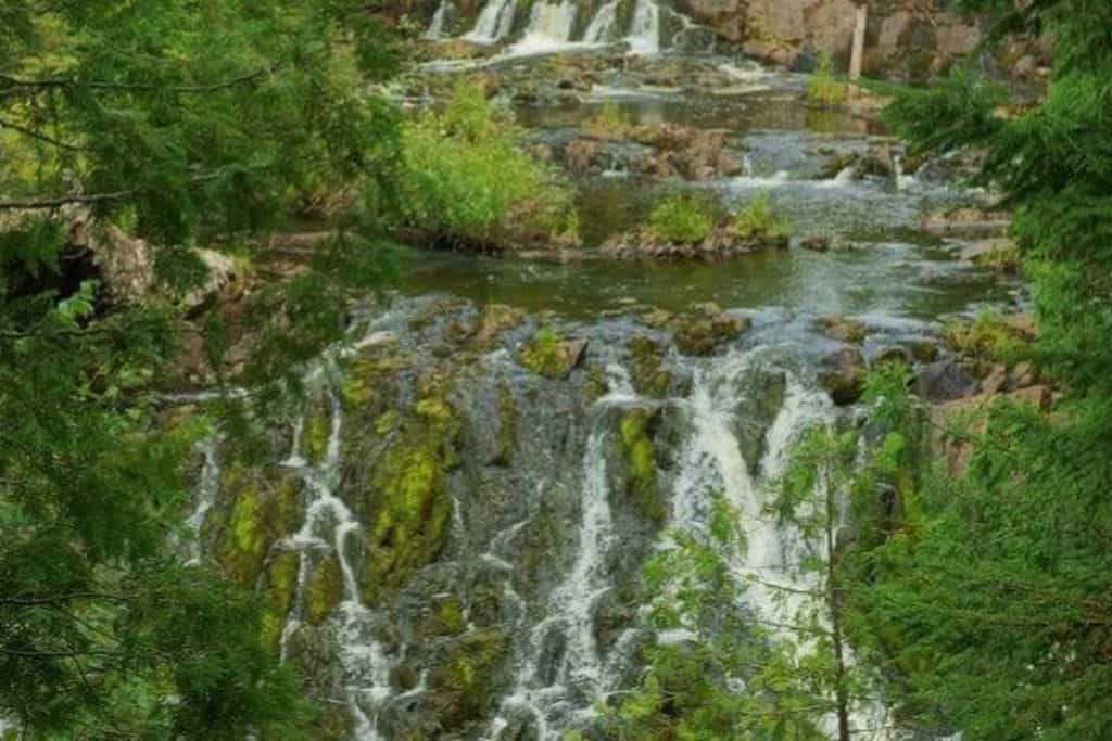 Upson Falls, Wisconsin